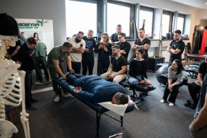 MedBoost Academy transformă pasiunea în meserie: Cristian Drosu te învață chiropractică, masaj terapeutic și dry needling!