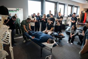 Vrei să înveți chiropractică la Chișinău? MedBoost Academy te pregătește cu Cristian Drosu